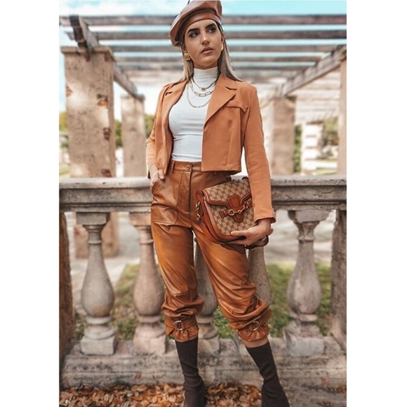 White Turtle Neck Long Sleeve Tee - Picture 13 of 15